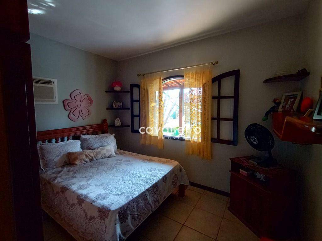 Casa à venda com 4 quartos, 275m² - Foto 13