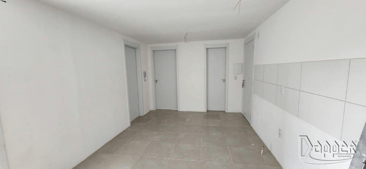 Apartamento à venda com 3 quartos - Foto 4