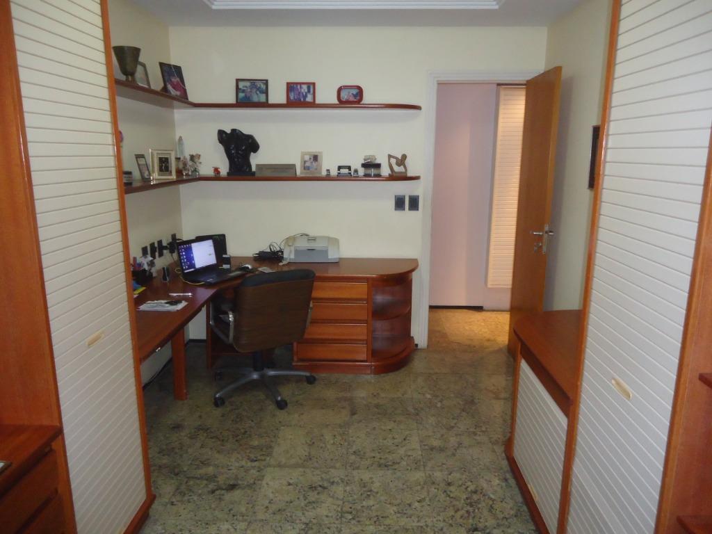 Apartamento à venda com 3 quartos, 177m² - Foto 20