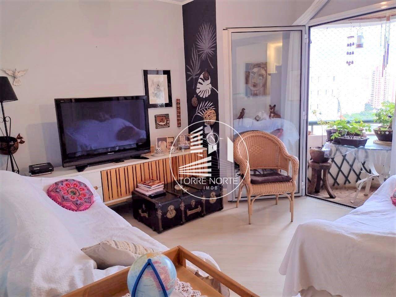 Apartamento à venda com 2 quartos, 67m² - Foto 3