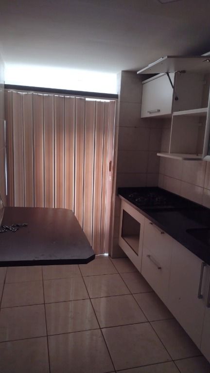 Apartamento para alugar com 2 quartos, 70m² - Foto 11