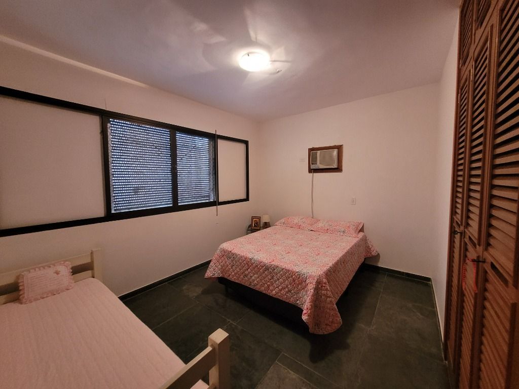 Apartamento à venda com 3 quartos, 140m² - Foto 12