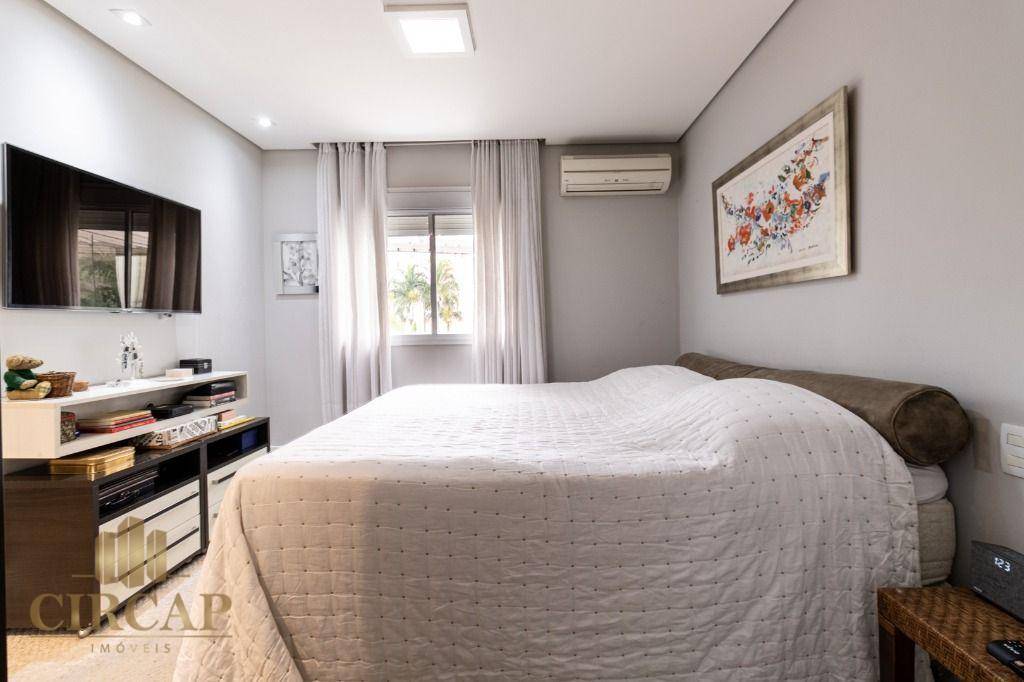 Apartamento à venda com 3 quartos, 213m² - Foto 24