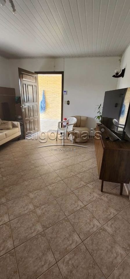 Casa à venda com 3 quartos, 169m² - Foto 4