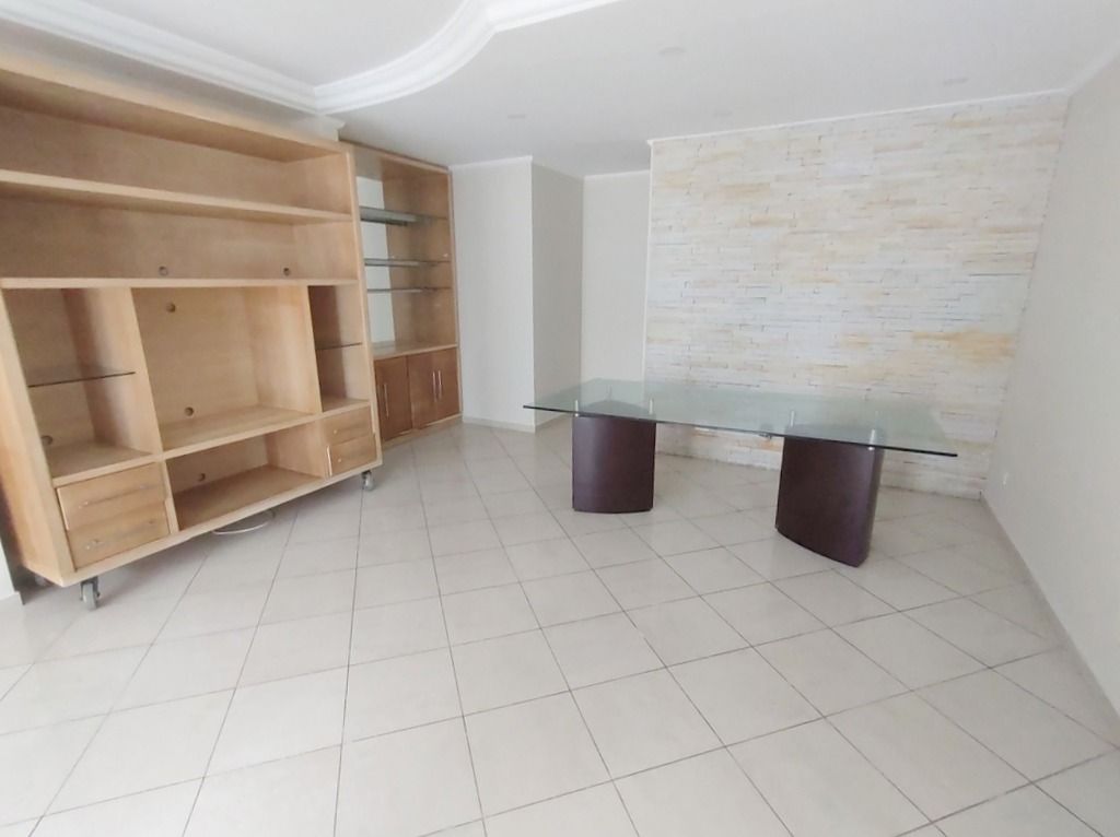 Apartamento à venda com 4 quartos, 160m² - Foto 2