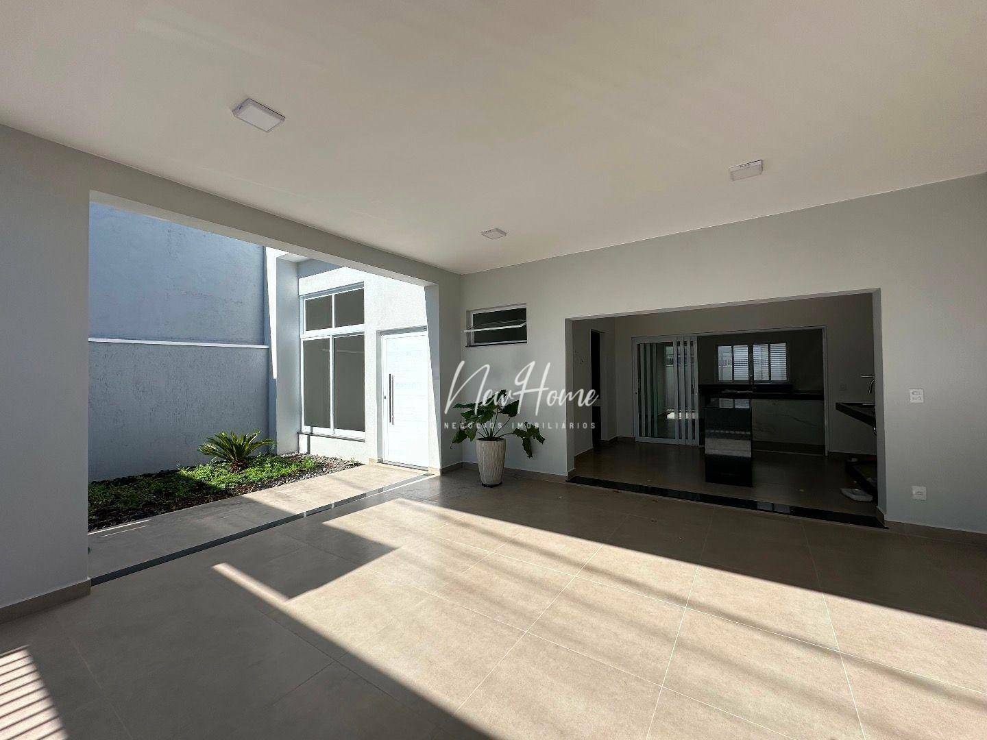 Casa à venda com 3 quartos, 160m² - Foto 1