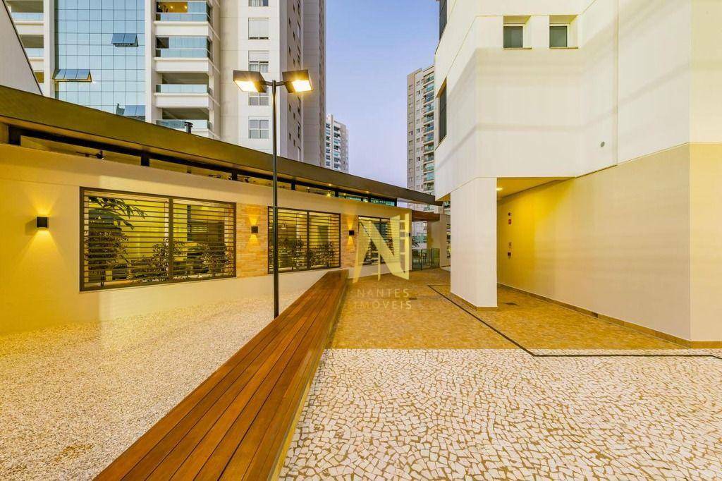 Apartamento à venda com 3 quartos, 214m² - Foto 25