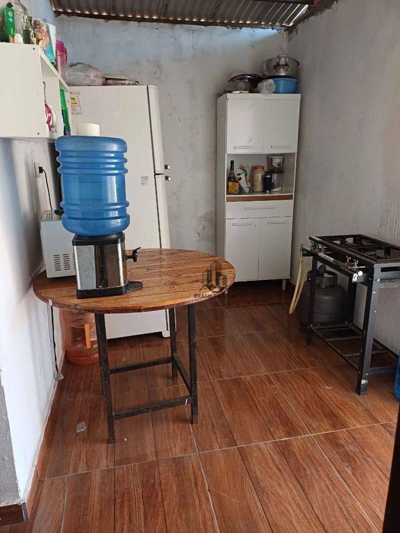 Chácara à venda com 2 quartos, 200m² - Foto 8