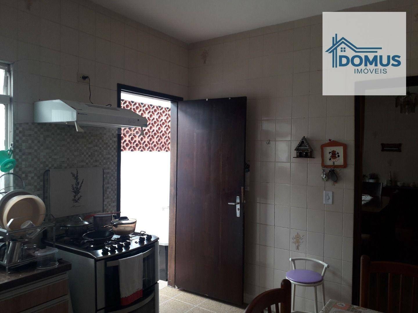 Casa à venda com 3 quartos, 194m² - Foto 18