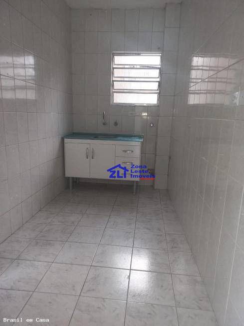 Apartamento à venda com 2 quartos, 81m² - Foto 2