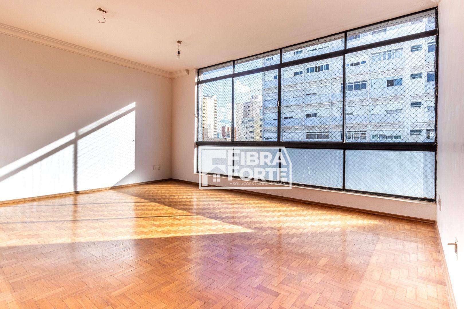 Apartamento à venda com 3 quartos, 127m² - Foto 1