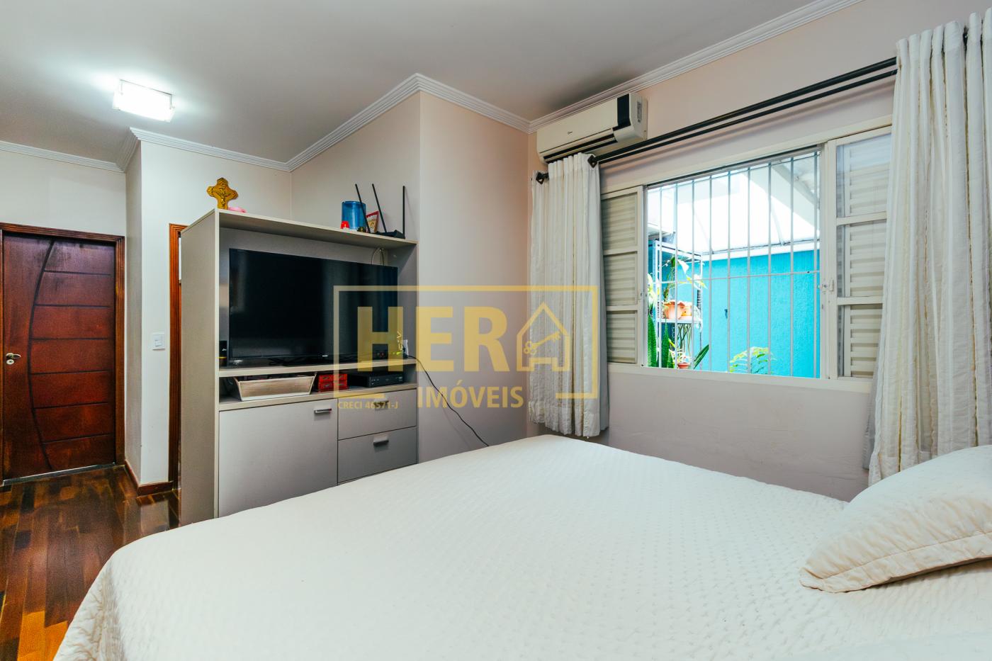 Casa à venda com 3 quartos, 227m² - Foto 6