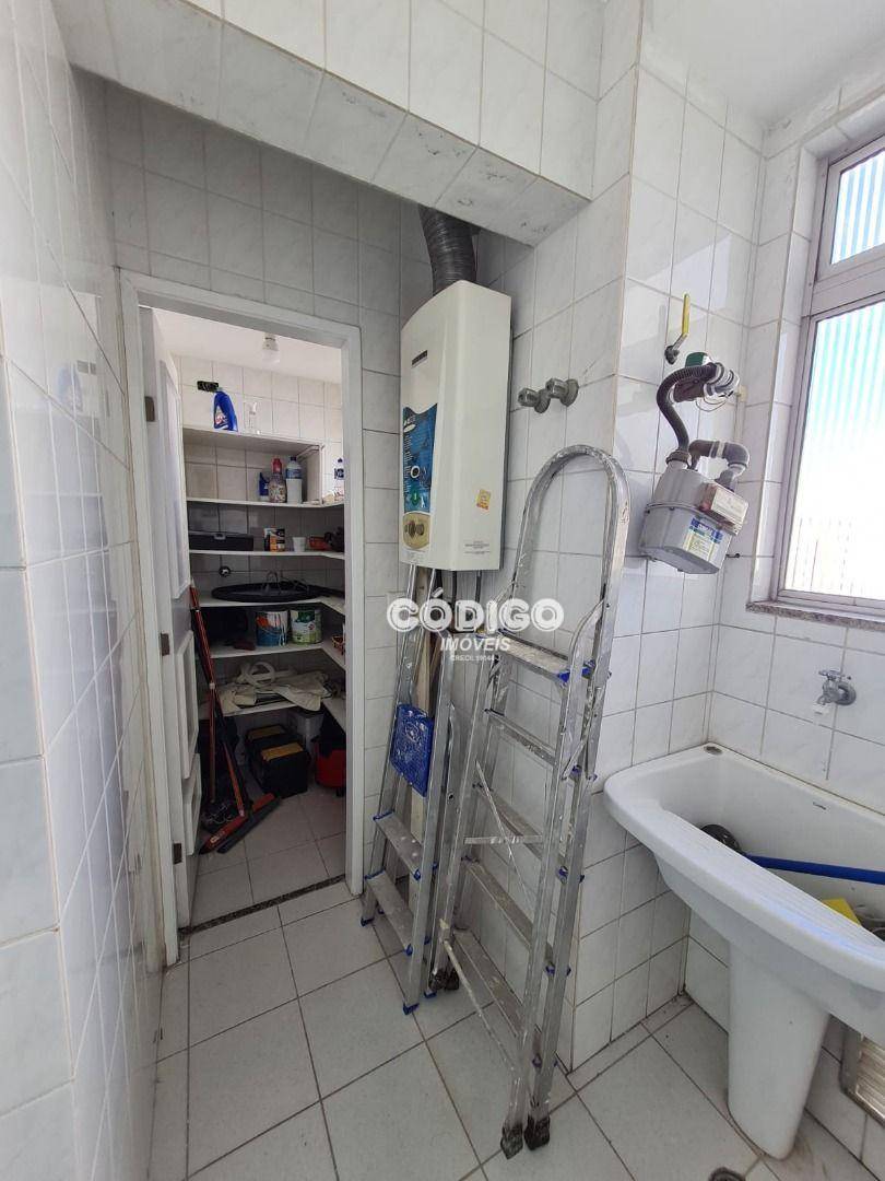 Apartamento à venda e aluguel com 2 quartos, 90m² - Foto 27