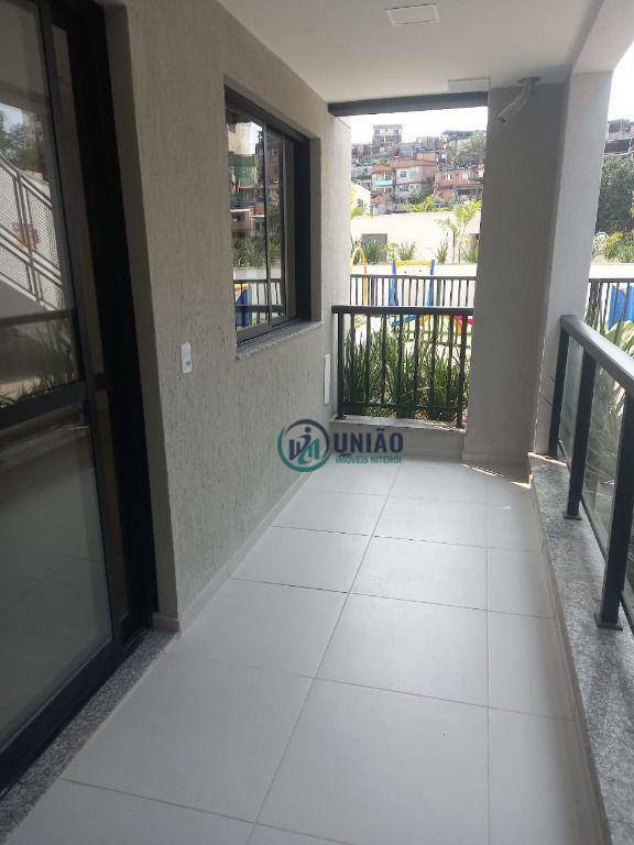 Apartamento à venda com 2 quartos, 75m² - Foto 24