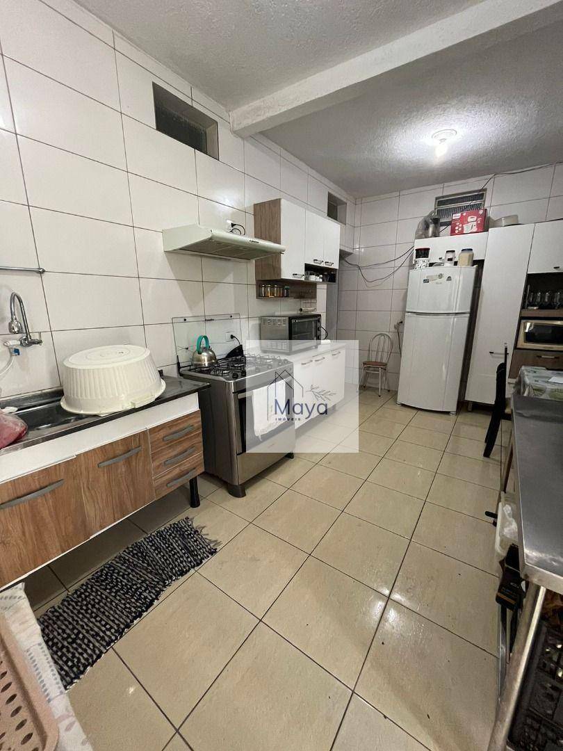 Casa à venda com 5 quartos, 220m² - Foto 15