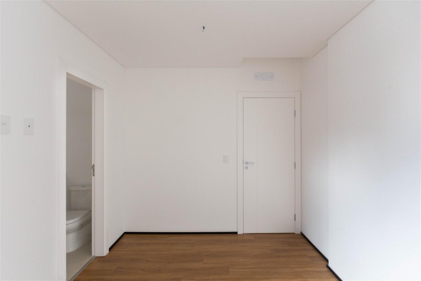 Apartamento à venda com 3 quartos, 135m² - Foto 7