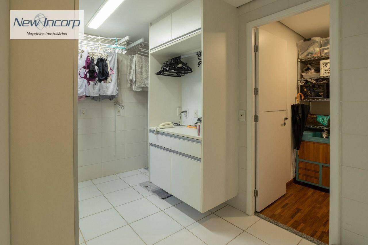 Apartamento à venda com 7 quartos, 238m² - Foto 13