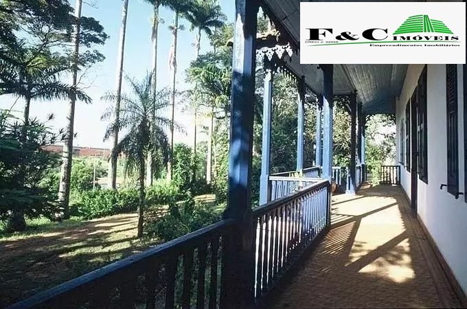 Casa de Condomínio para alugar com 4 quartos, 300m² - Foto 35