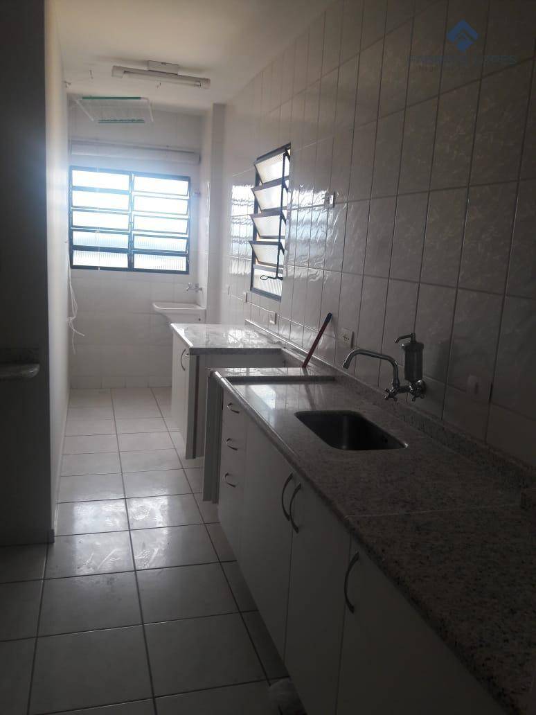 Apartamento à venda com 3 quartos, 84m² - Foto 12