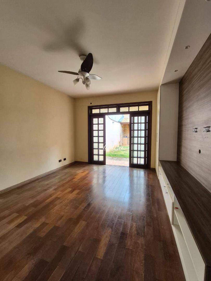 Sobrado, 3 quartos, 247 m² - Foto 13