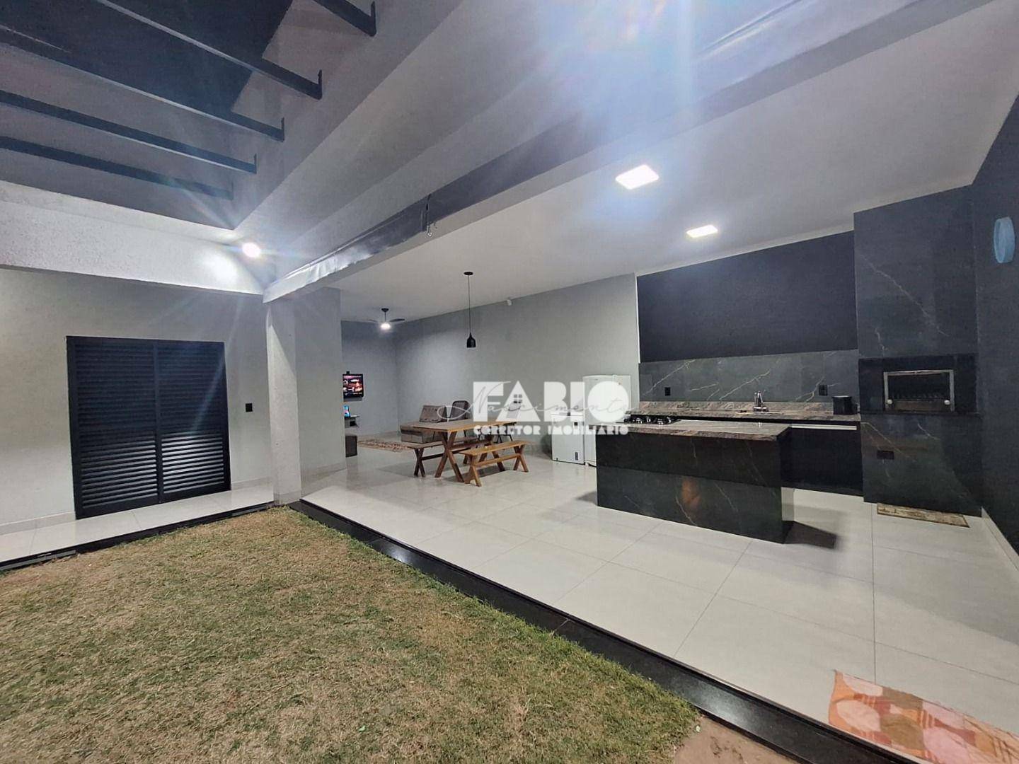 Casa à venda com 2 quartos, 100m² - Foto 4