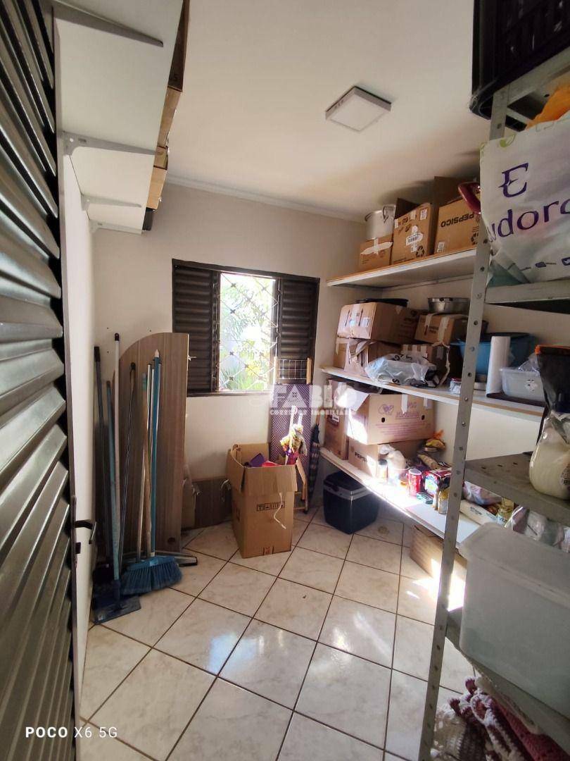 Casa à venda com 3 quartos, 163m² - Foto 17