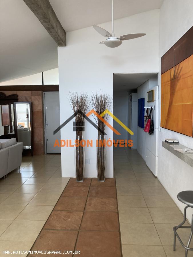 Casa à venda com 3 quartos, 312m² - Foto 12