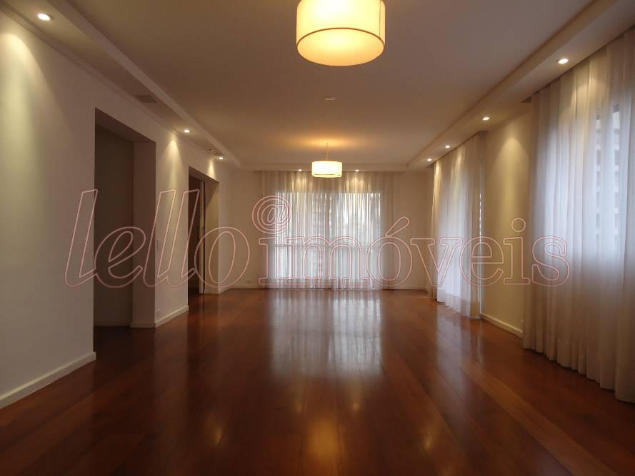 Apartamento para alugar com 3 quartos, 173m² - Foto 1