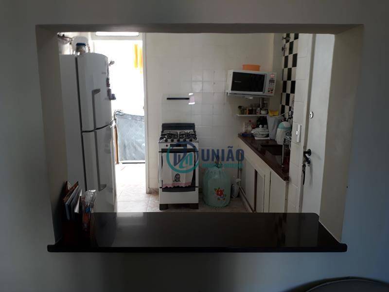 Apartamento à venda com 2 quartos, 68m² - Foto 6