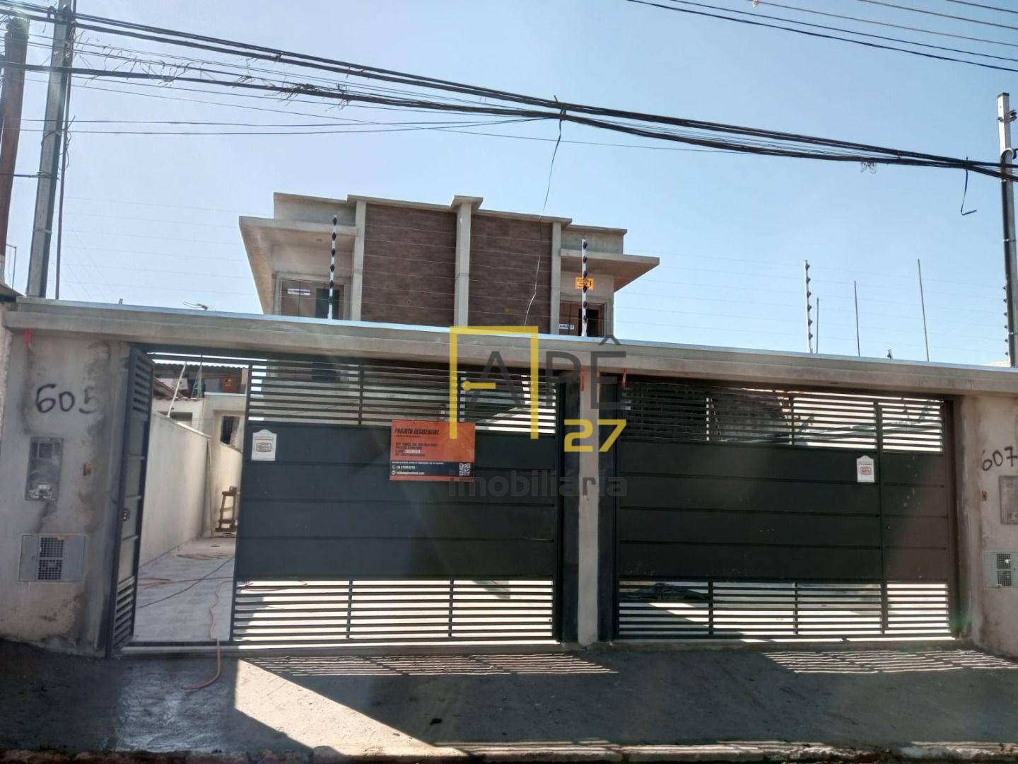 Sobrado à venda com 3 quartos, 110m² - Foto 1