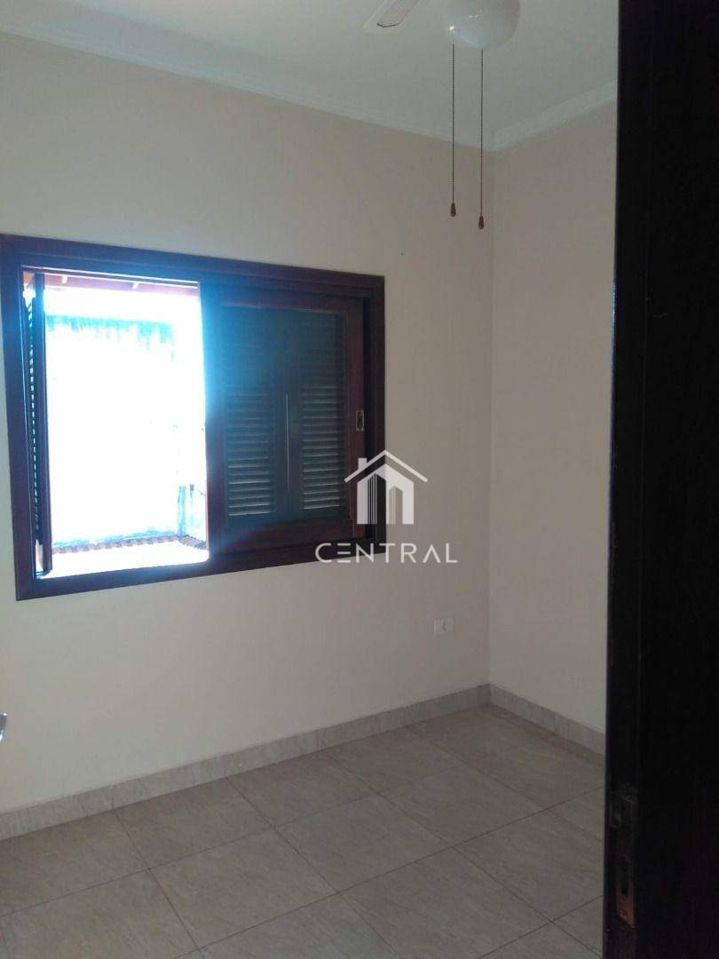 Casa à venda com 3 quartos, 212m² - Foto 6
