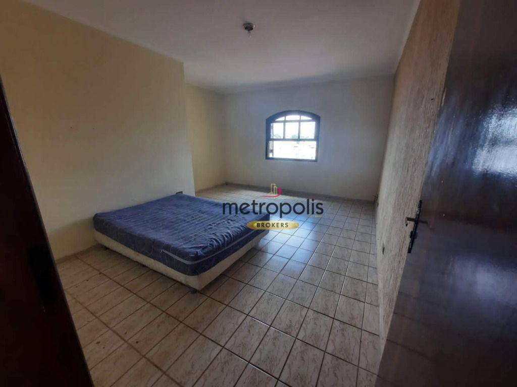 Casa à venda com 7 quartos, 300m² - Foto 18