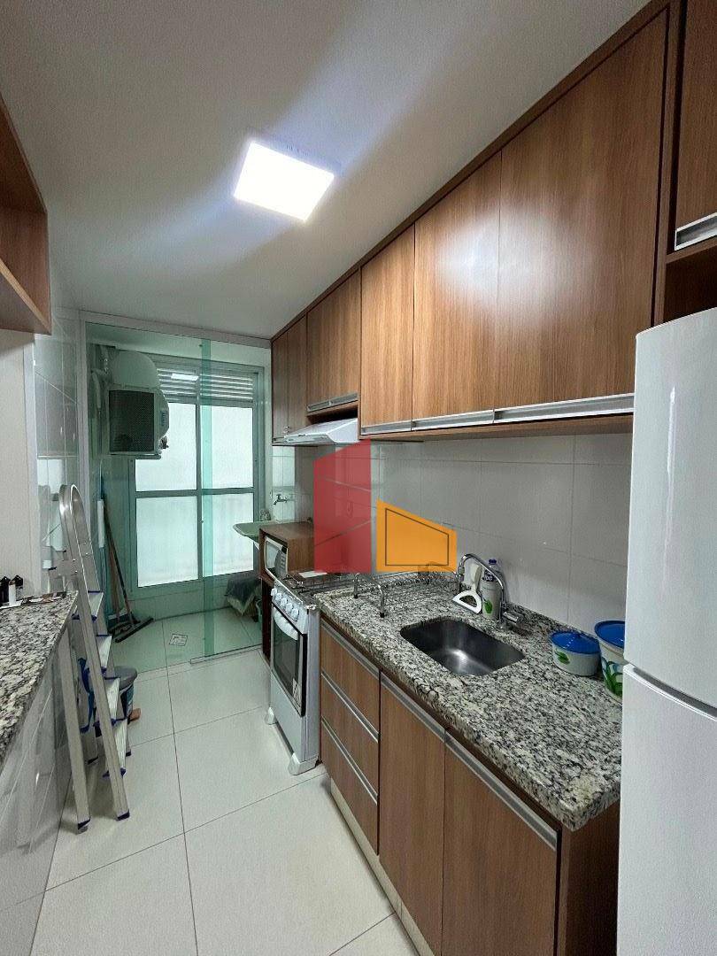 Apartamento à venda com 2 quartos, 56m² - Foto 5