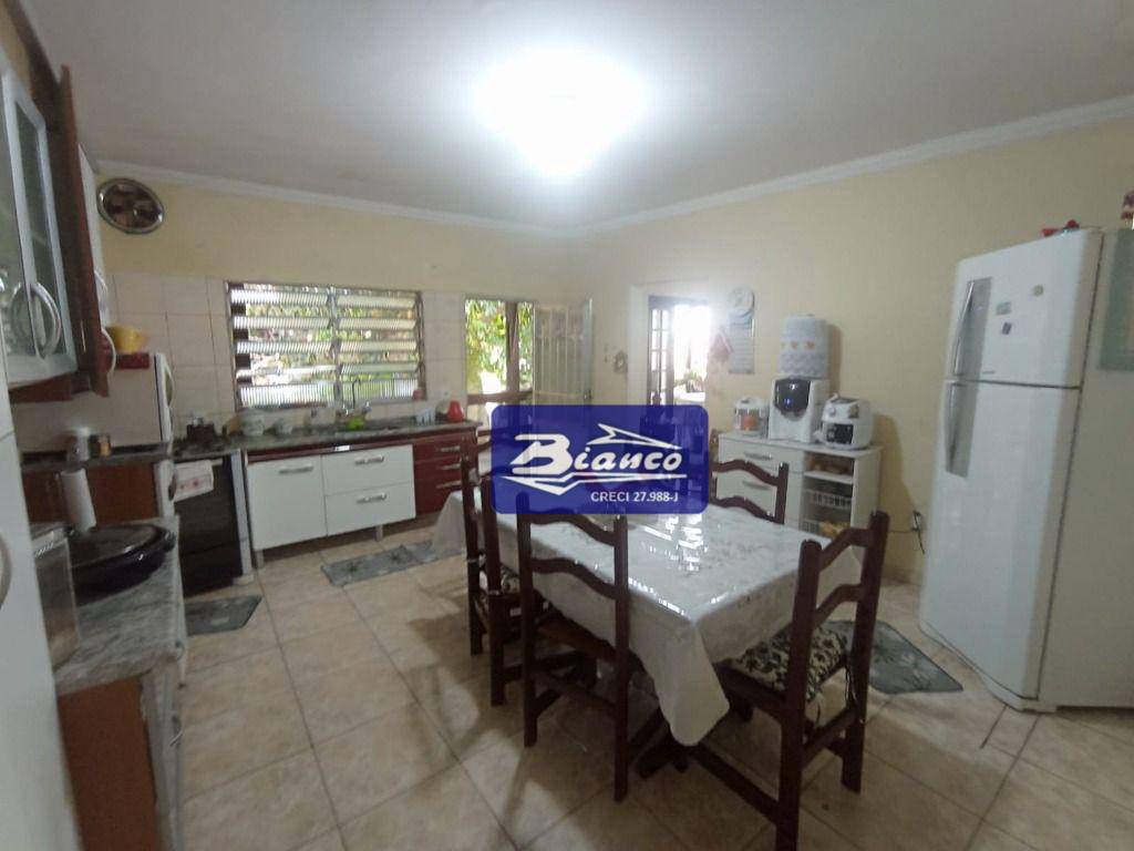 Casa à venda com 2 quartos, 150m² - Foto 14