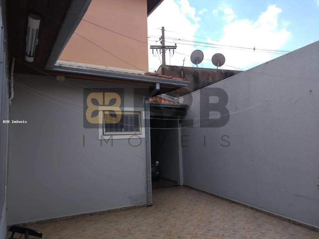 Casa à venda com 5 quartos, 245m² - Foto 14