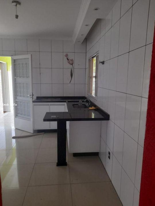 Casa à venda com 3 quartos, 150m² - Foto 1