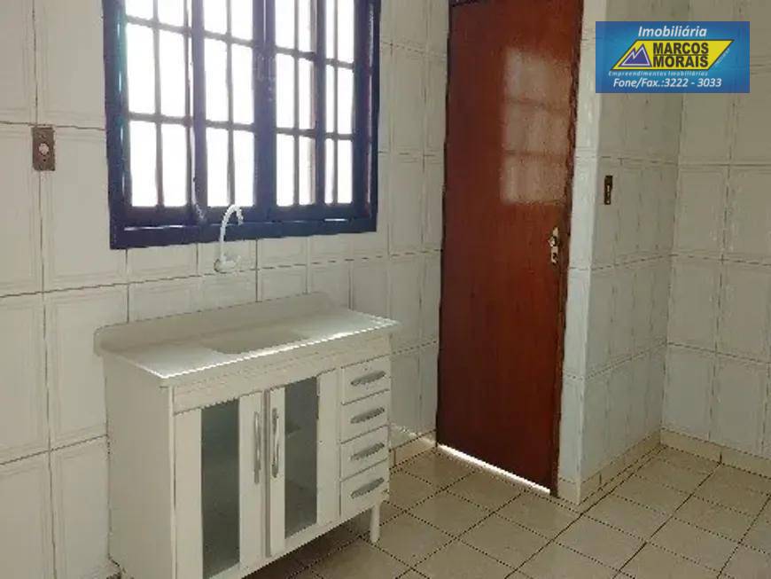 Casa para alugar com 2 quartos, 60m² - Foto 4