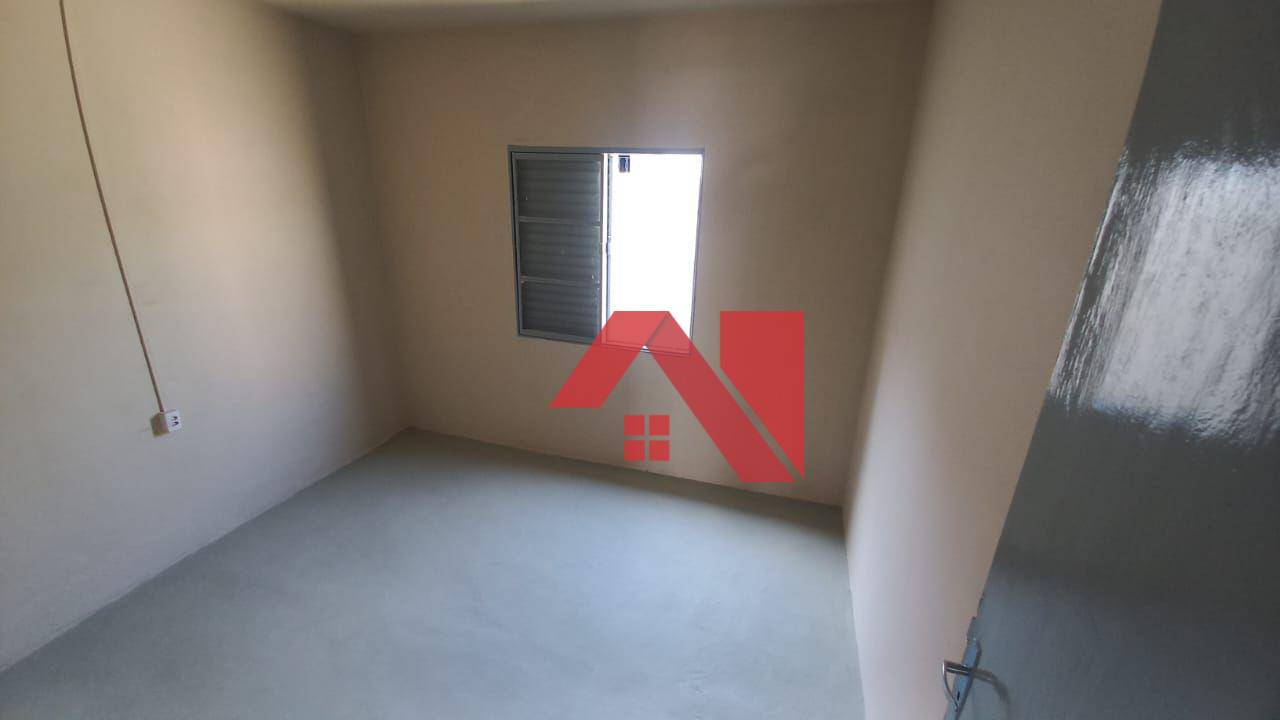 Casa para alugar com 2 quartos, 50m² - Foto 10