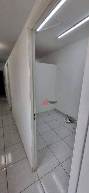 Sobrado à venda e aluguel com 3 quartos, 230m² - Foto 11