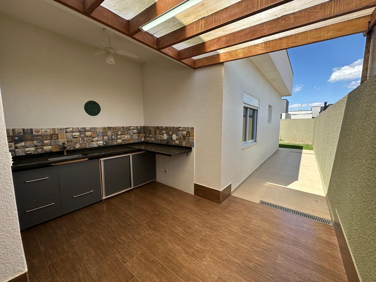 Casa de Condomínio à venda com 4 quartos, 300m² - Foto 27