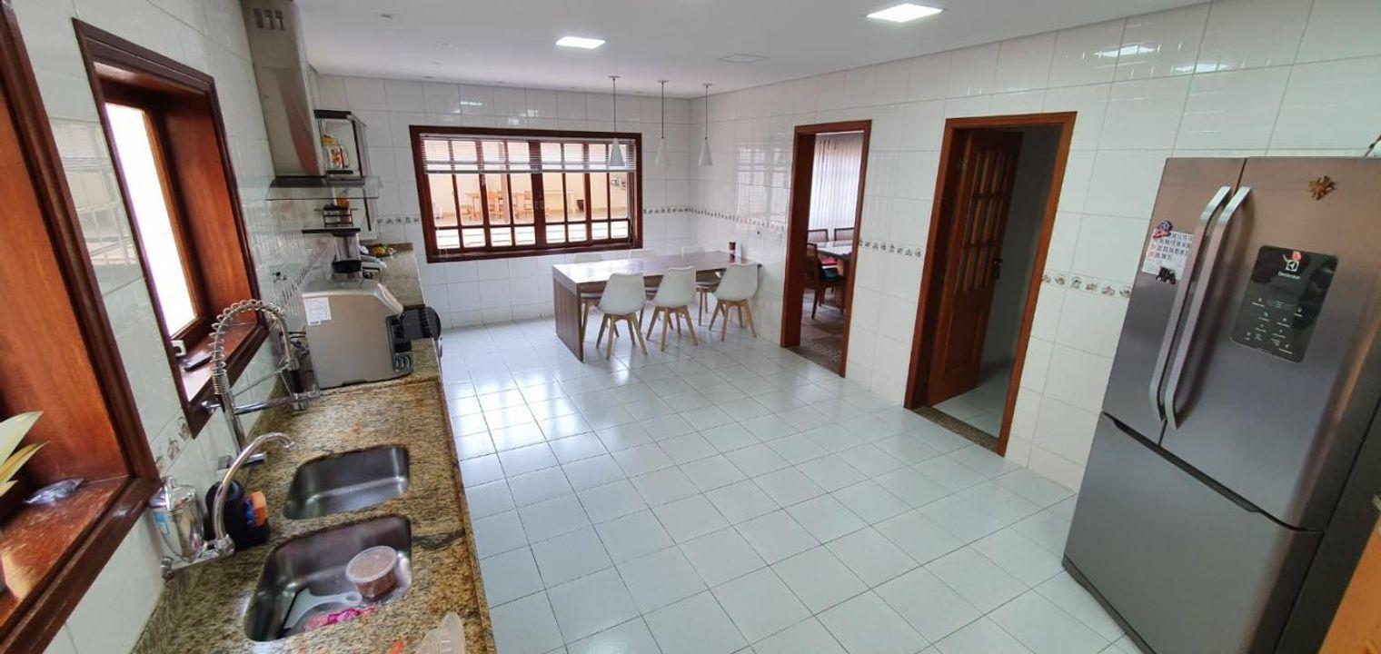 Casa de Condomínio à venda com 4 quartos, 445m² - Foto 15