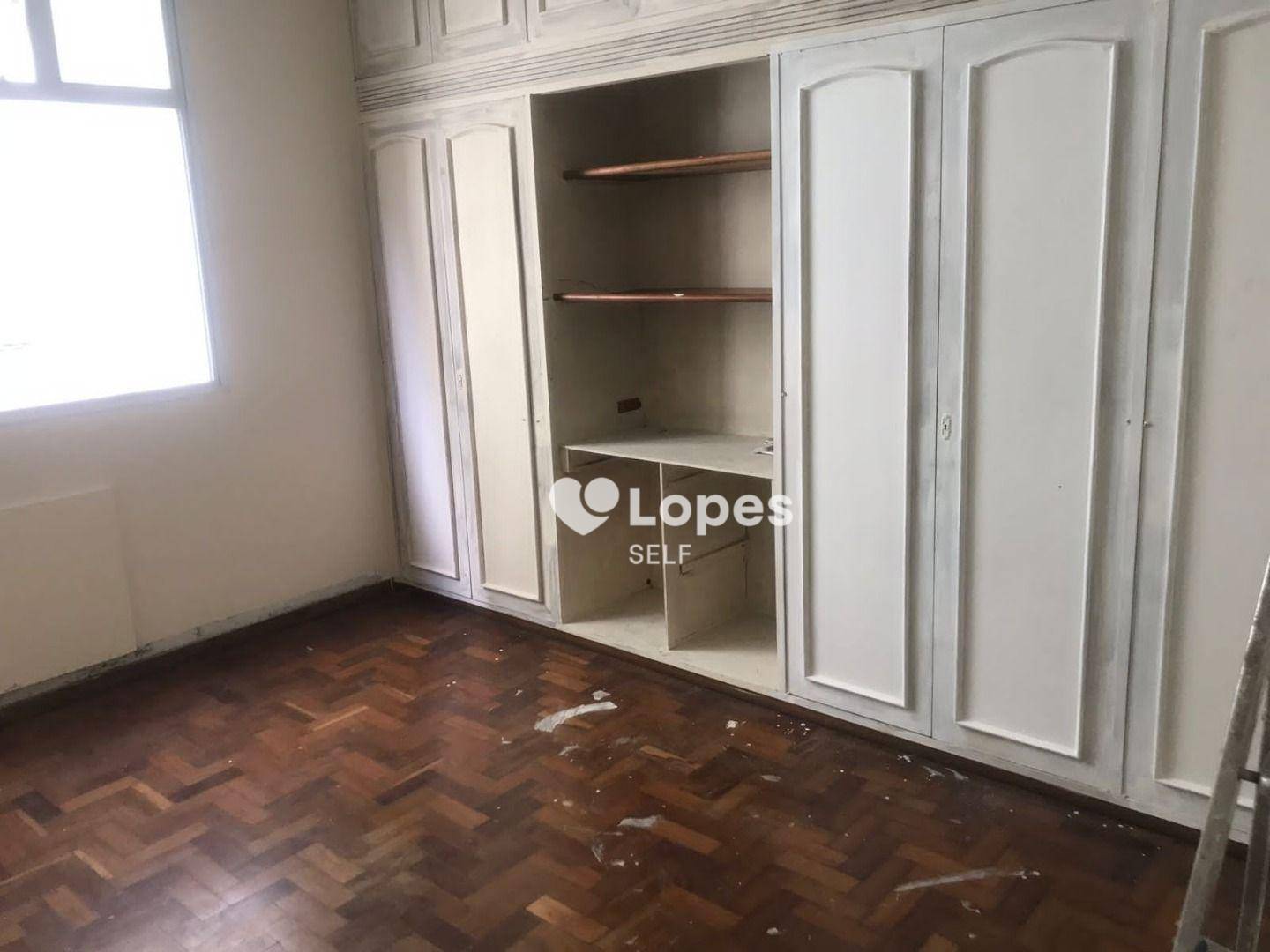 Apartamento à venda com 3 quartos, 135m² - Foto 5