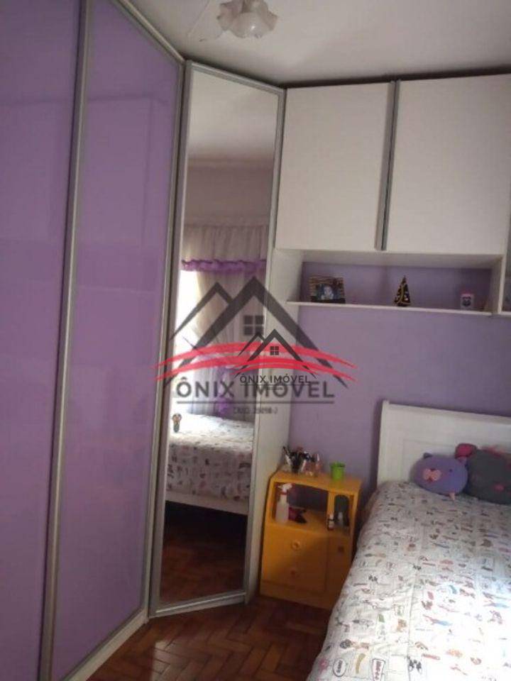 Casa à venda com 4 quartos, 250m² - Foto 12