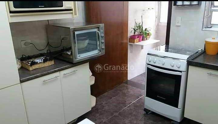 Apartamento à venda com 2 quartos, 76m² - Foto 7