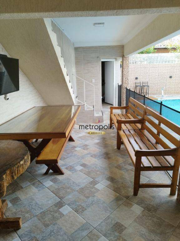 Casa à venda e aluguel com 3 quartos, 270m² - Foto 35