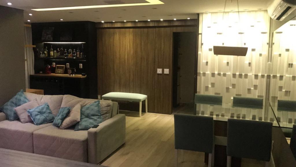 Apartamento à venda com 2 quartos, 64m² - Foto 2