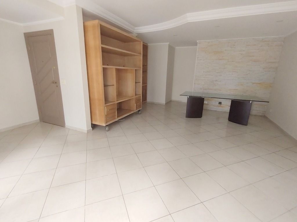 Apartamento à venda com 4 quartos, 160m² - Foto 1