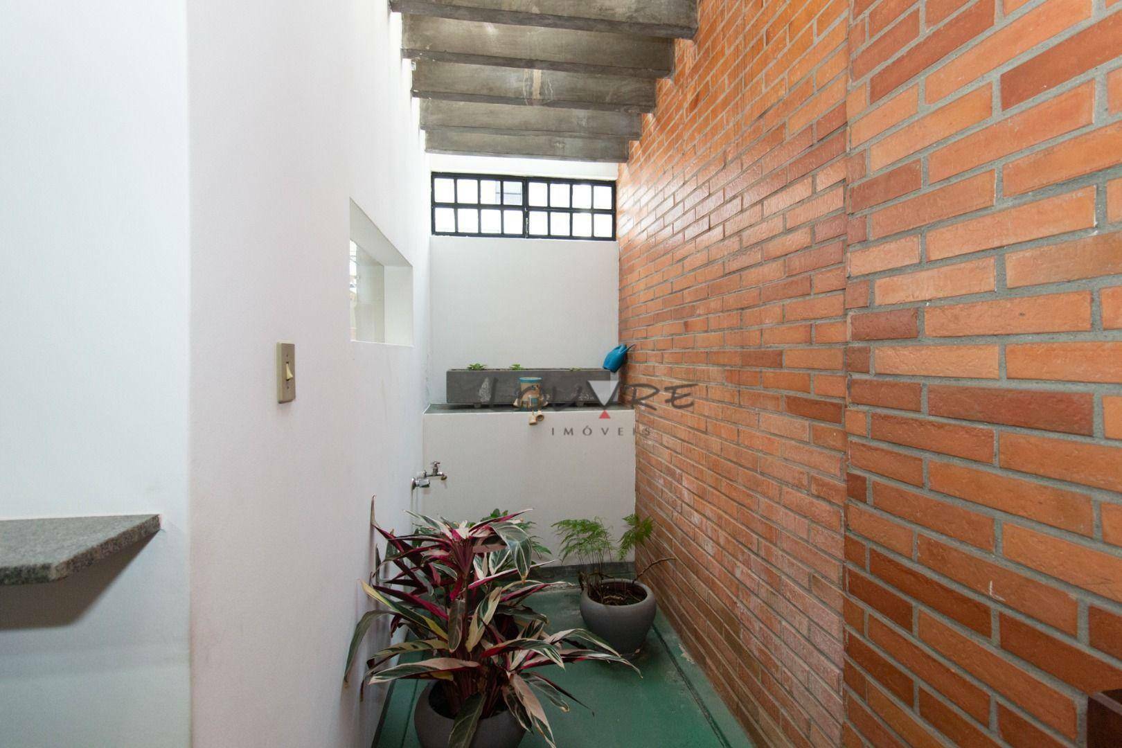 Casa à venda com 3 quartos, 191m² - Foto 32