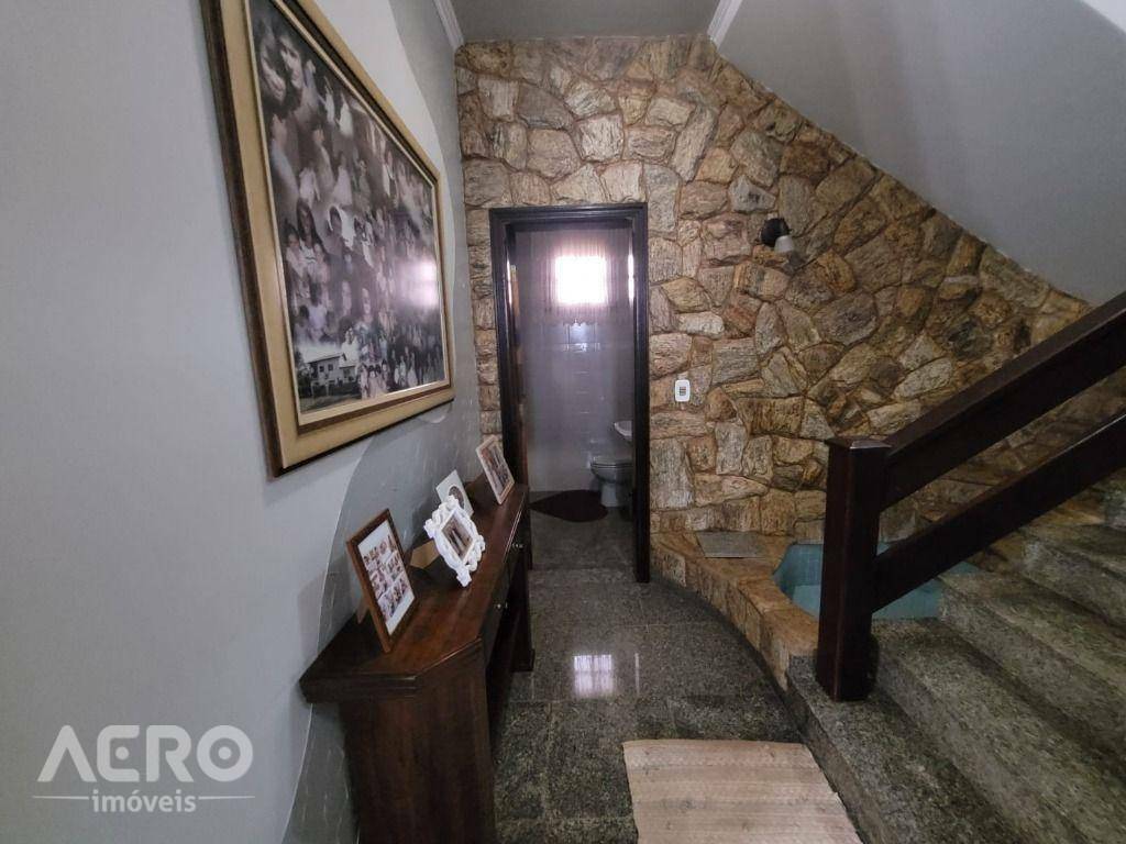 Casa à venda com 4 quartos, 363m² - Foto 38