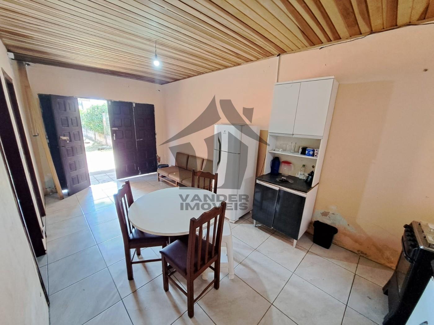 Casa à venda com 4 quartos, 300m² - Foto 14